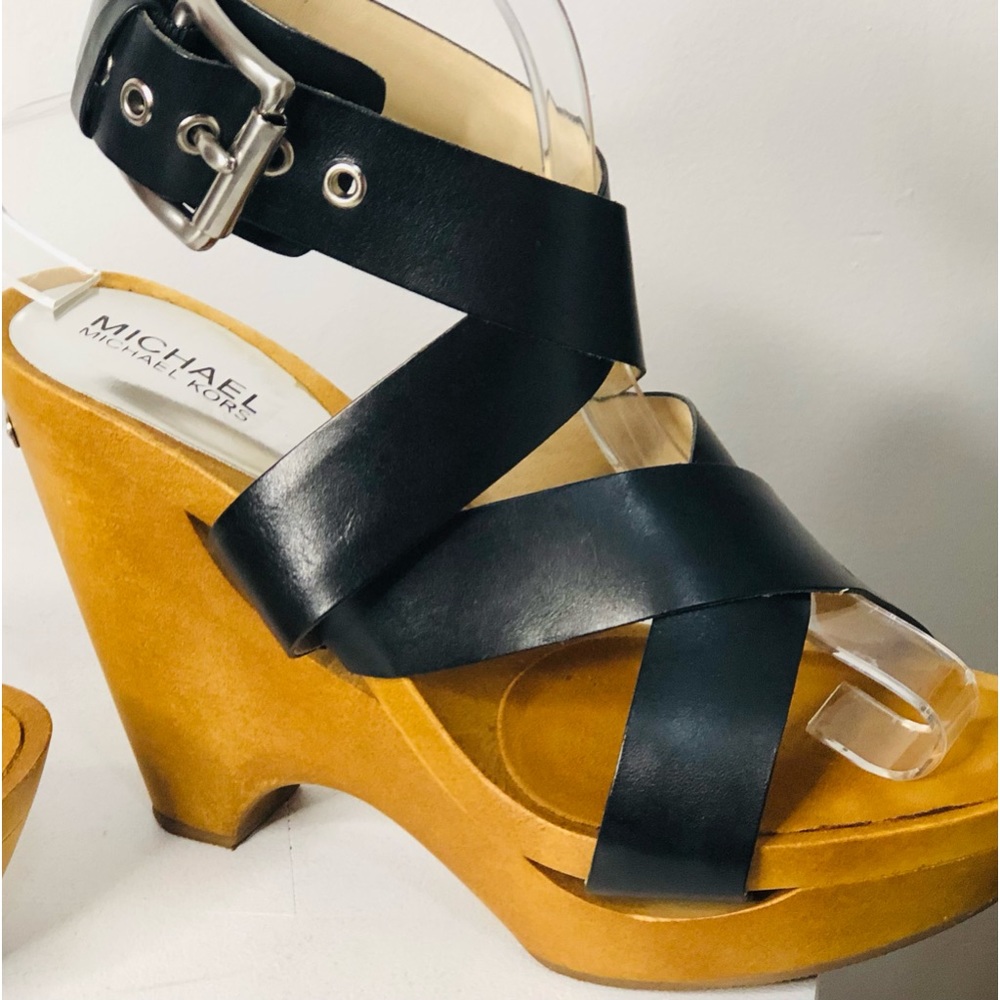 Micheal Kors Wrap around wood Wedge black Sandals size 8. R1 - Picture 3 of 15